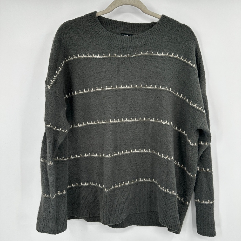Torrid Womens Plus Size 2 Charcoal Grey Contrast Stitch Striped Crewneck Sweater
